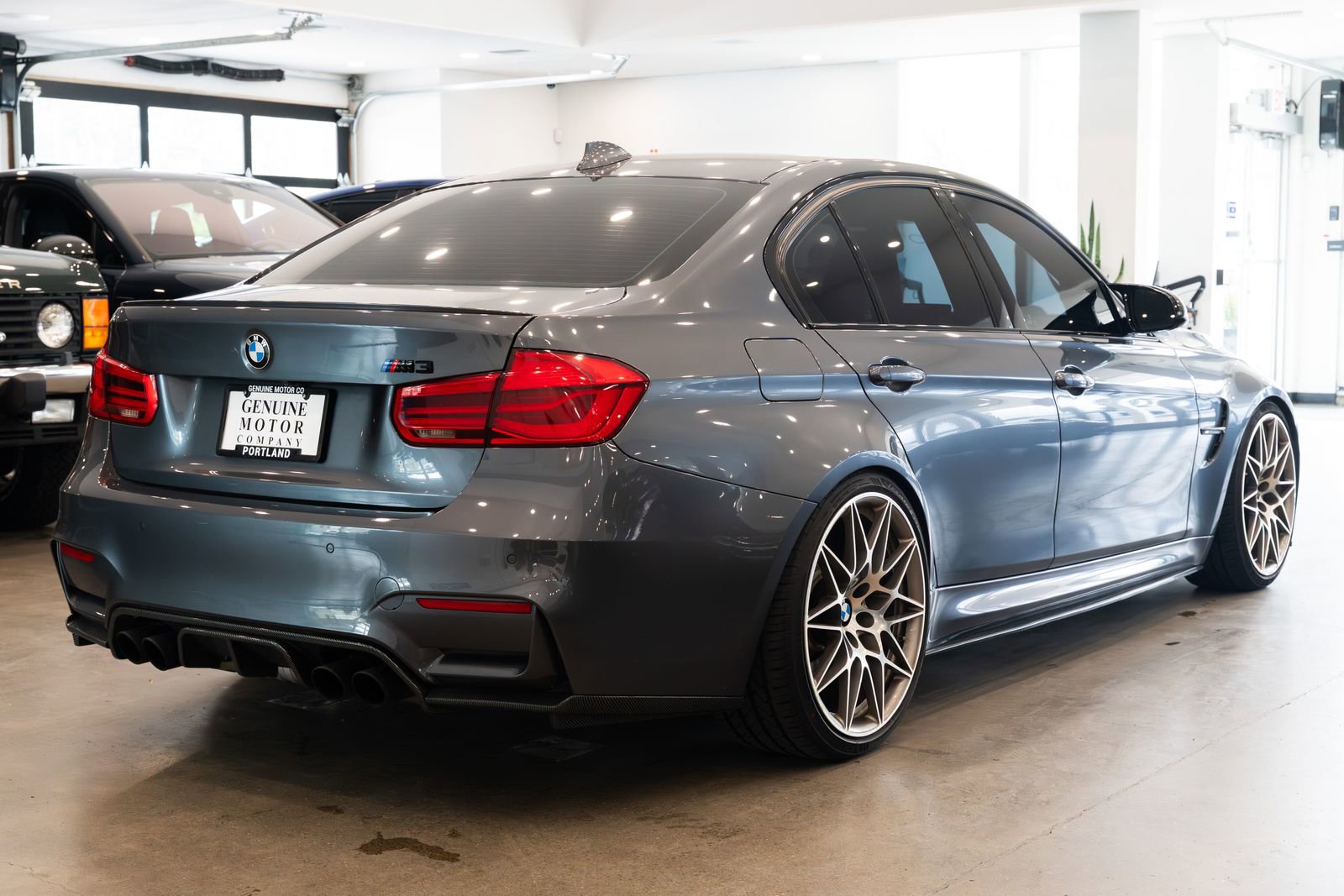 Used 2017 BMW M3 RWD image 4