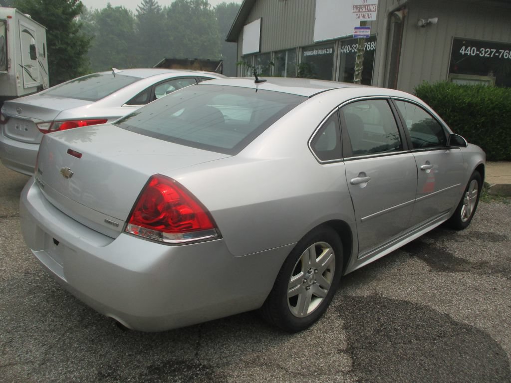 Used 2014 Chevrolet Impala LT w/ LT Sunroof Package FWD image 8