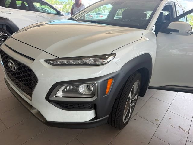 Certified 2021 Hyundai Kona Limited w/ Cargo Package FWD image 3
