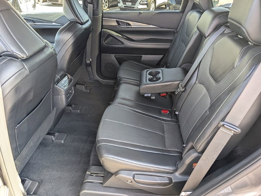 Used 2022 INFINITI QX60 Luxe image 23