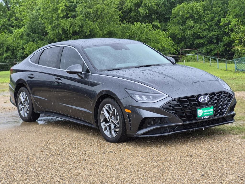 Used 2022 Hyundai Sonata SEL FWD image 2