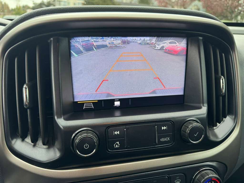 Used 2019 Chevrolet Colorado Z71 image 16