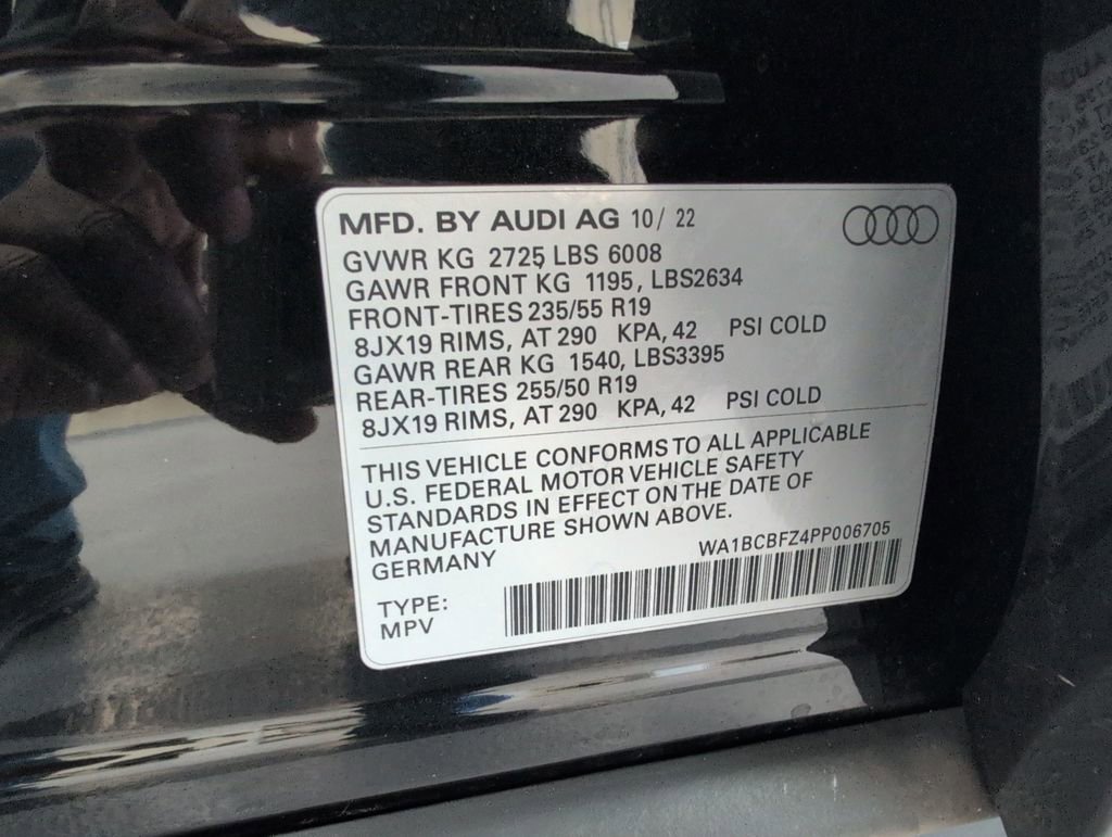 Used 2023 Audi Q4 e-tron Premium Plus w/ Premium Plus RWD image 31