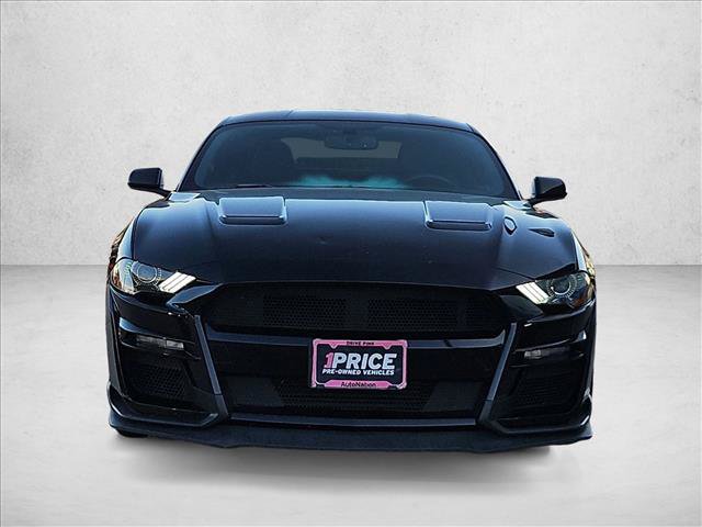 Used 2020 Ford Mustang Coupe RWD image 2