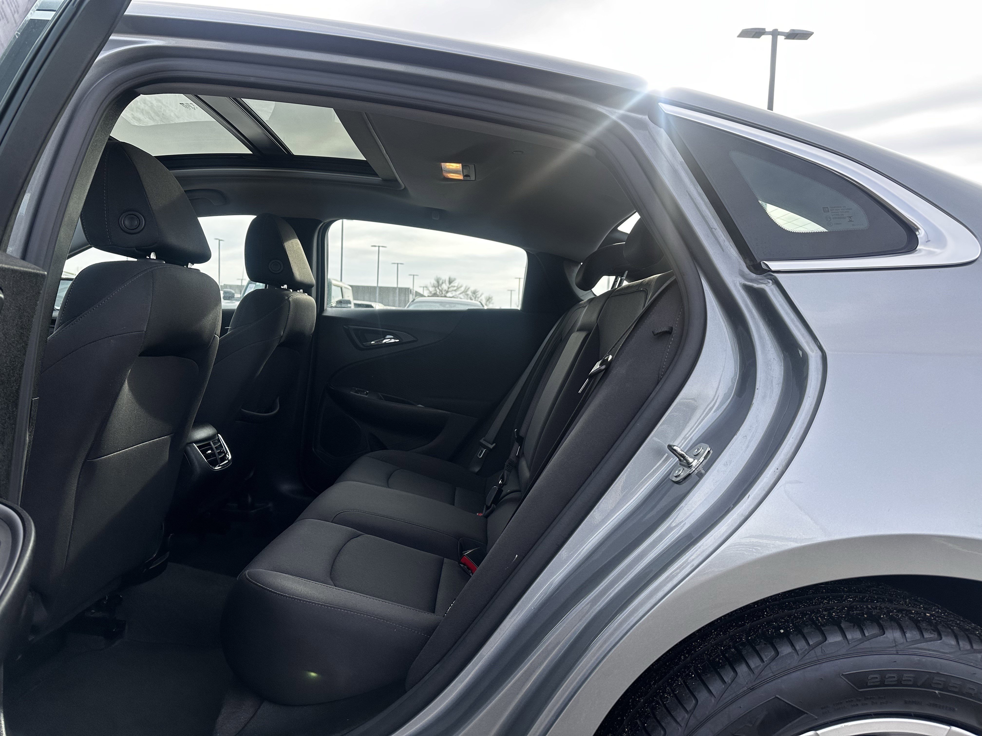 Used 2024 Chevrolet Malibu LT image 19