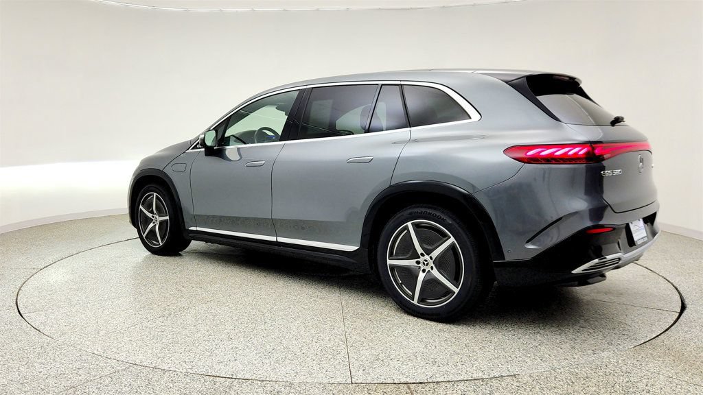 Used 2023 Mercedes-Benz EQS 580 4MATIC SUV image 7