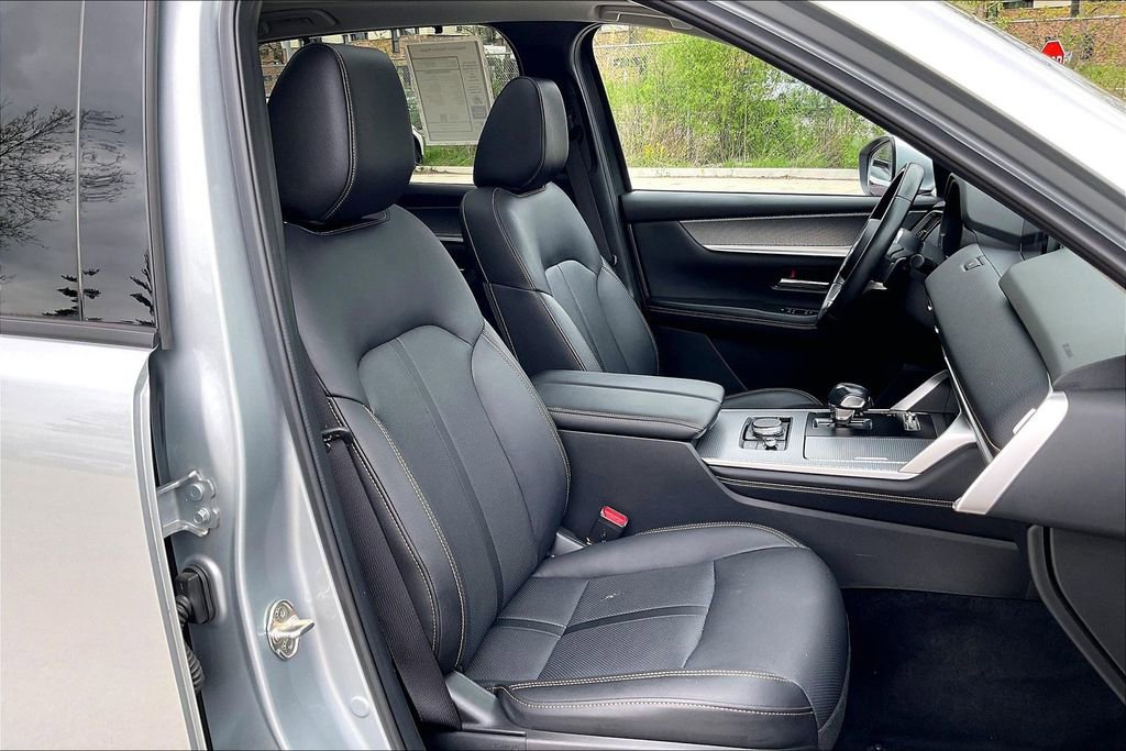 Certified 2024 MAZDA CX-90 Plug-In Hybrid w/ Premium Pkg AWD/4WD image 7