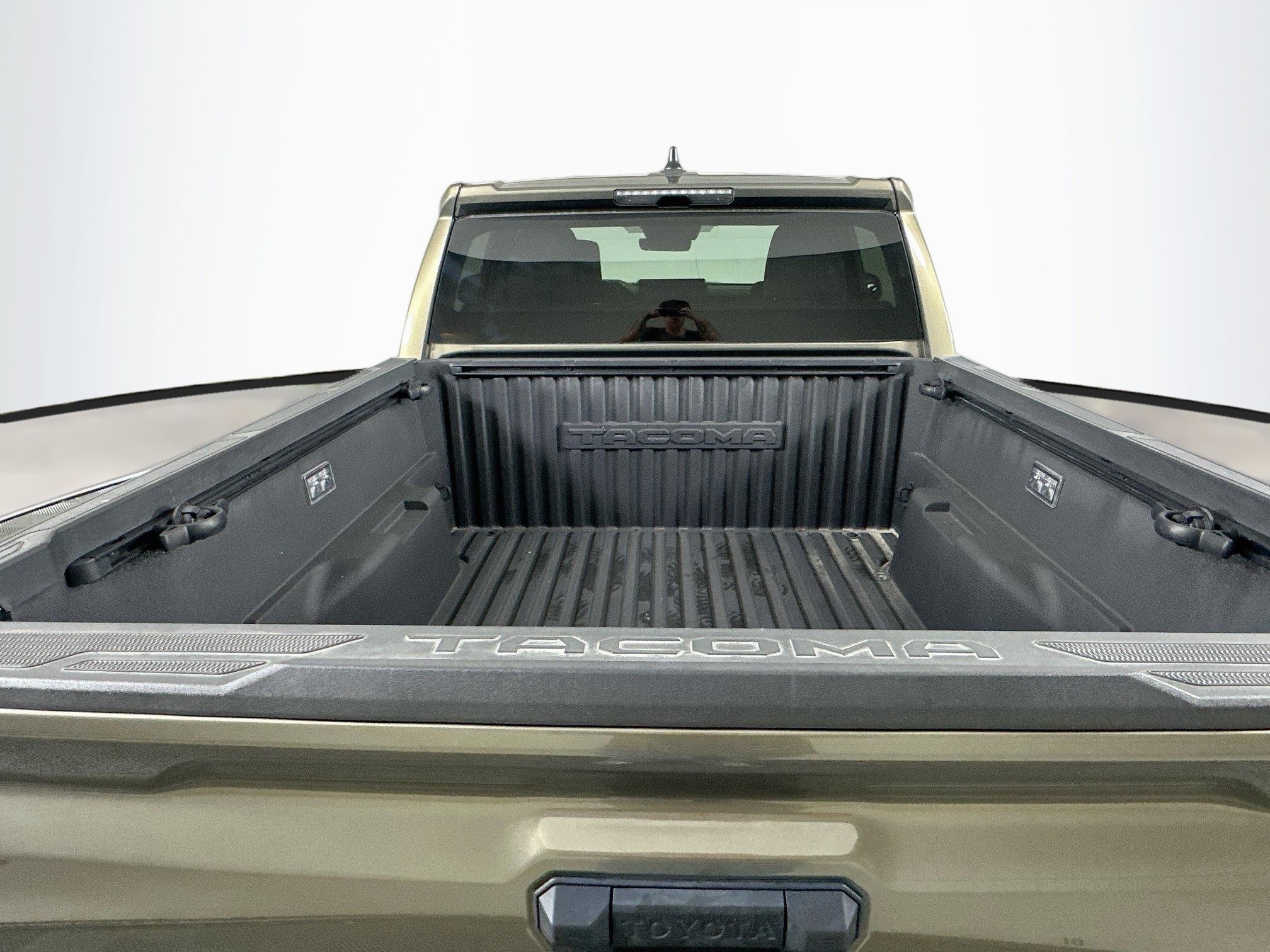 Used 2025 Toyota Tacoma TRD Sport AWD/4WD image 28