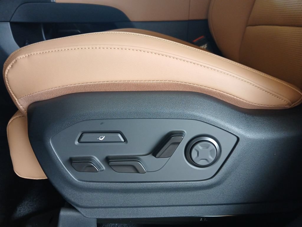 New 2026 Hyundai Santa Fe Calligraphy AWD/4WD image 18