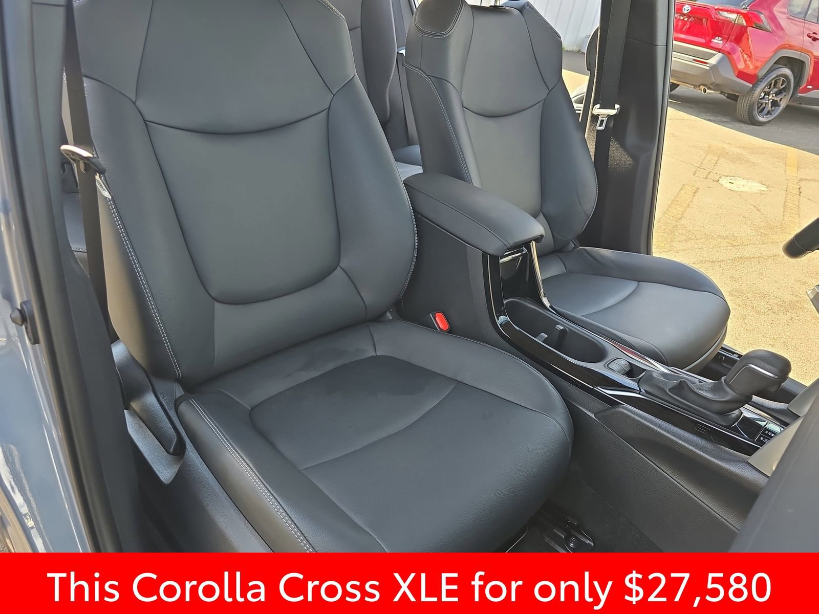 Used 2023 Toyota Corolla Cross XLE w/ Convenience Package image 16