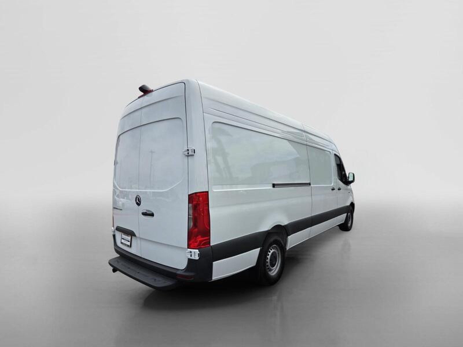 New 2025 Mercedes-Benz eSprinter 170 Cargo image 5