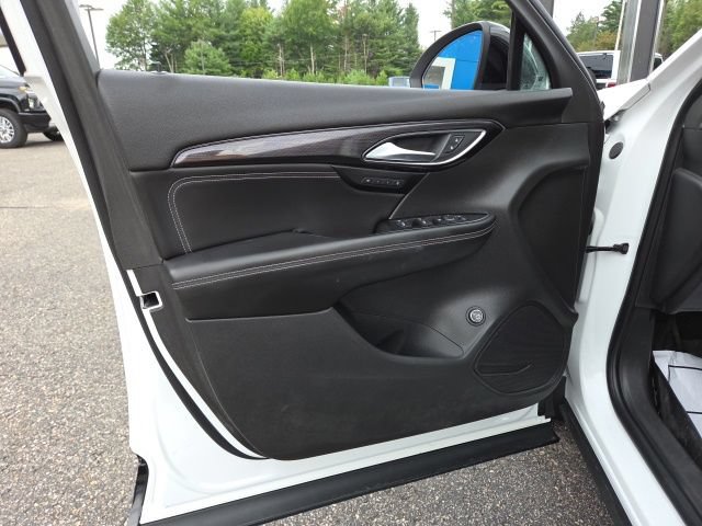 Used 2021 Buick Envision Essence w/ Sport Touring Package AWD/4WD image 41