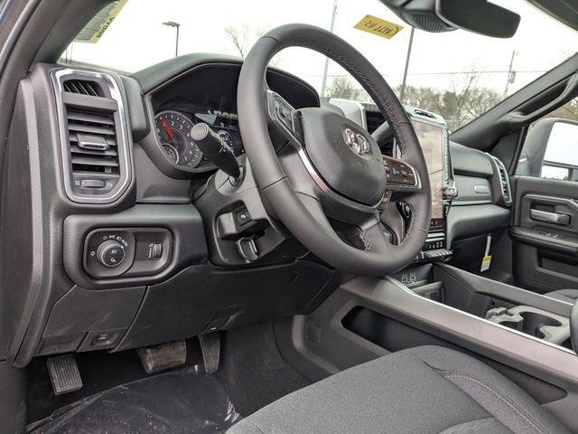 New 2026 RAM 2500 Big Horn AWD/4WD image 18
