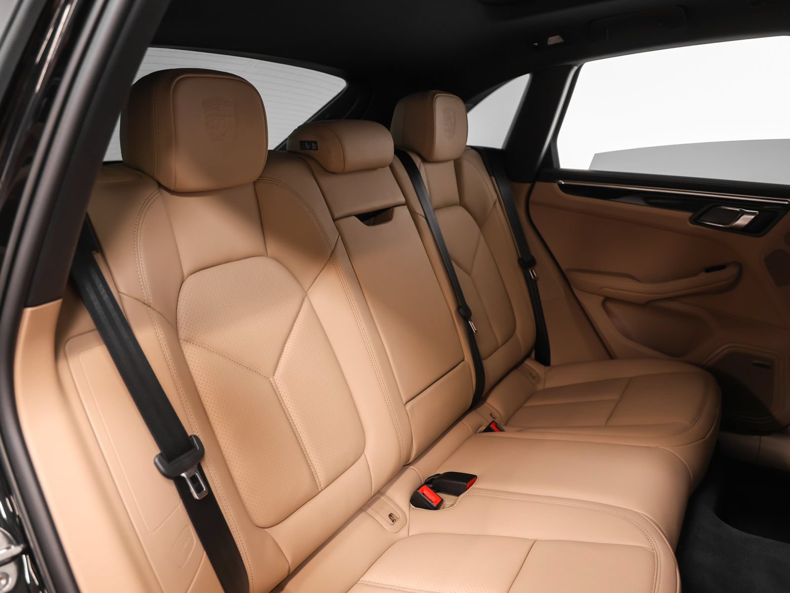 New 2026 Porsche Macan AWD/4WD image 24