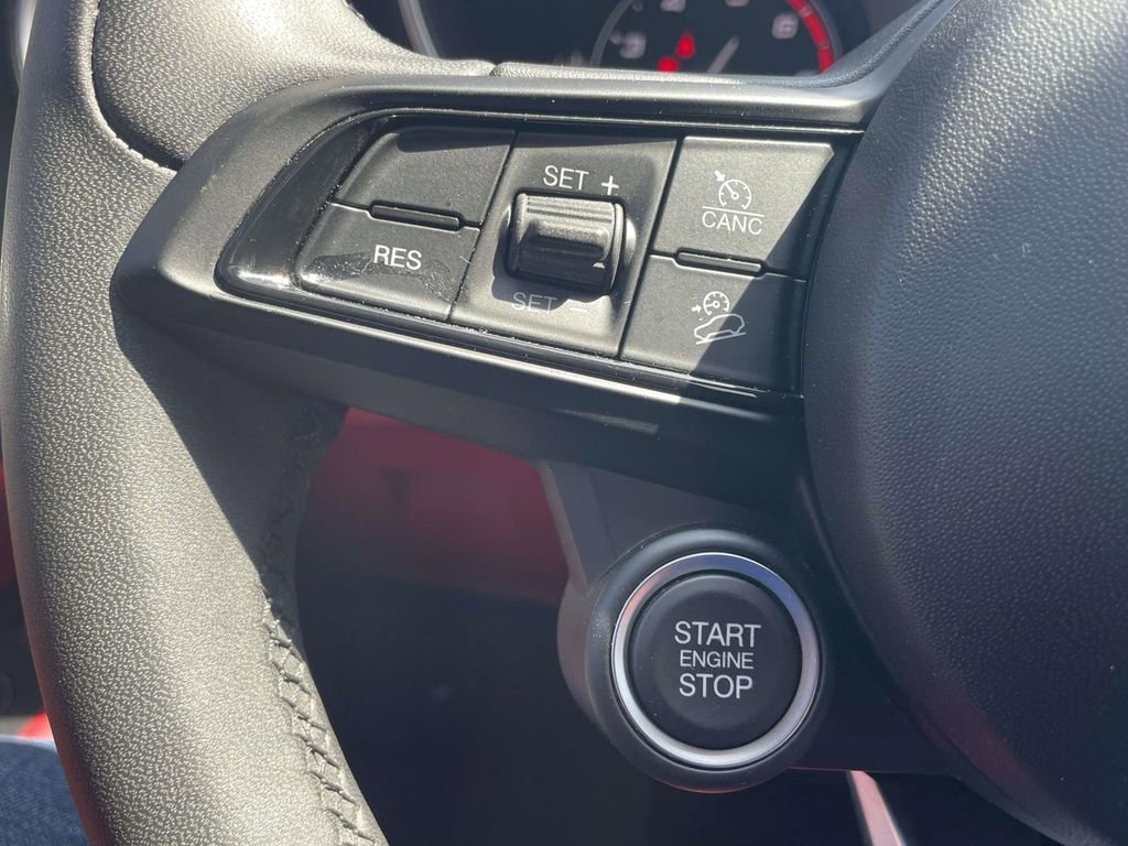Used 2021 Alfa Romeo Stelvio Ti w/ Premium Package image 21