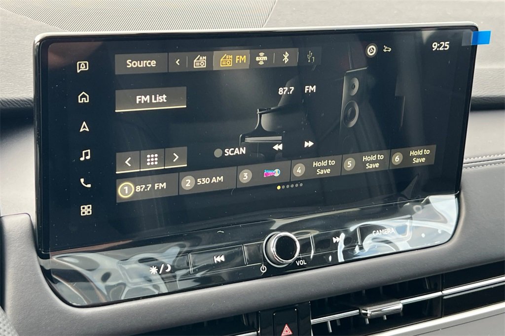 New 2025 Mitsubishi Outlander SE image 17