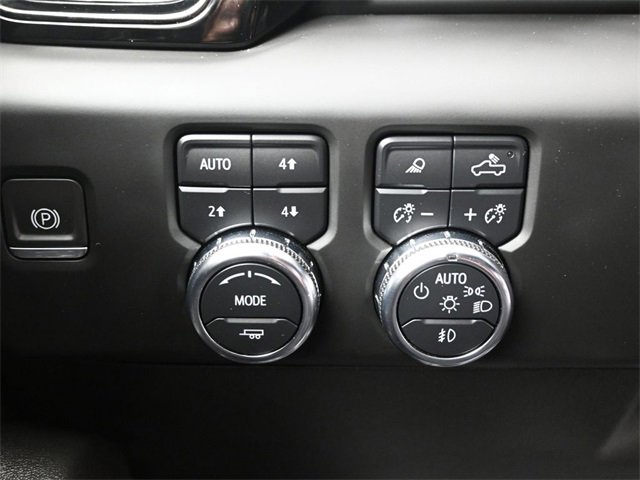 Used 2024 GMC Sierra 2500 AT4 w/ AT4 Premium Plus Package image 15