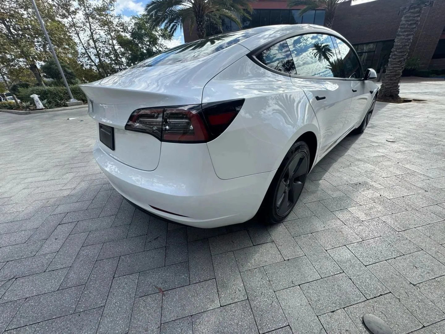 Used 2023 Tesla Model 3 Standard Range RWD image 8