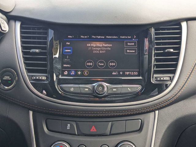 Used 2022 Chevrolet Trax LT w/ LT Convenience Package image 15