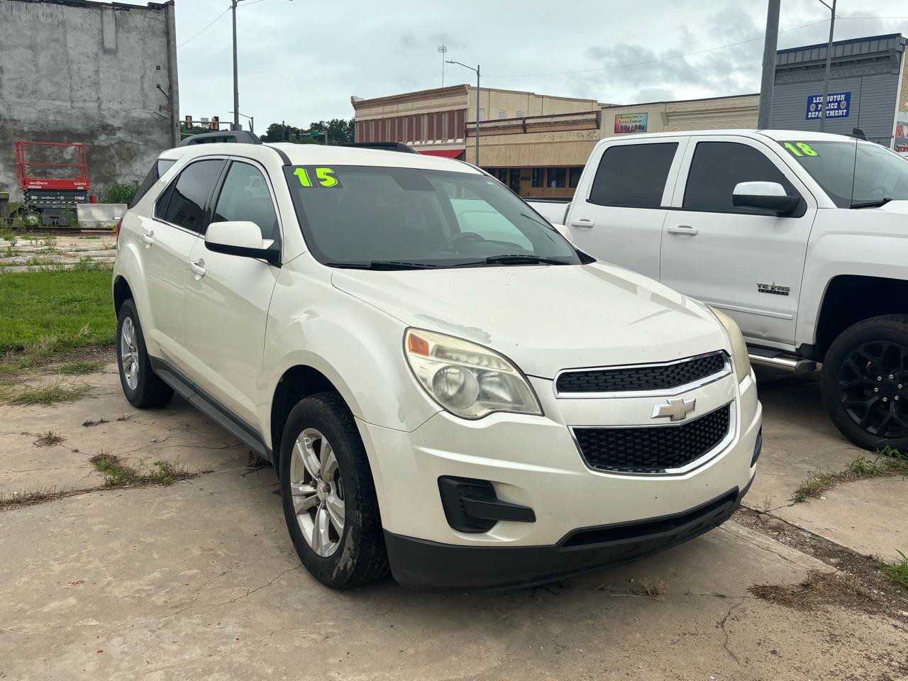 Used 2015 Chevrolet Equinox LT w/ Driver Convenience Package FWD image 4