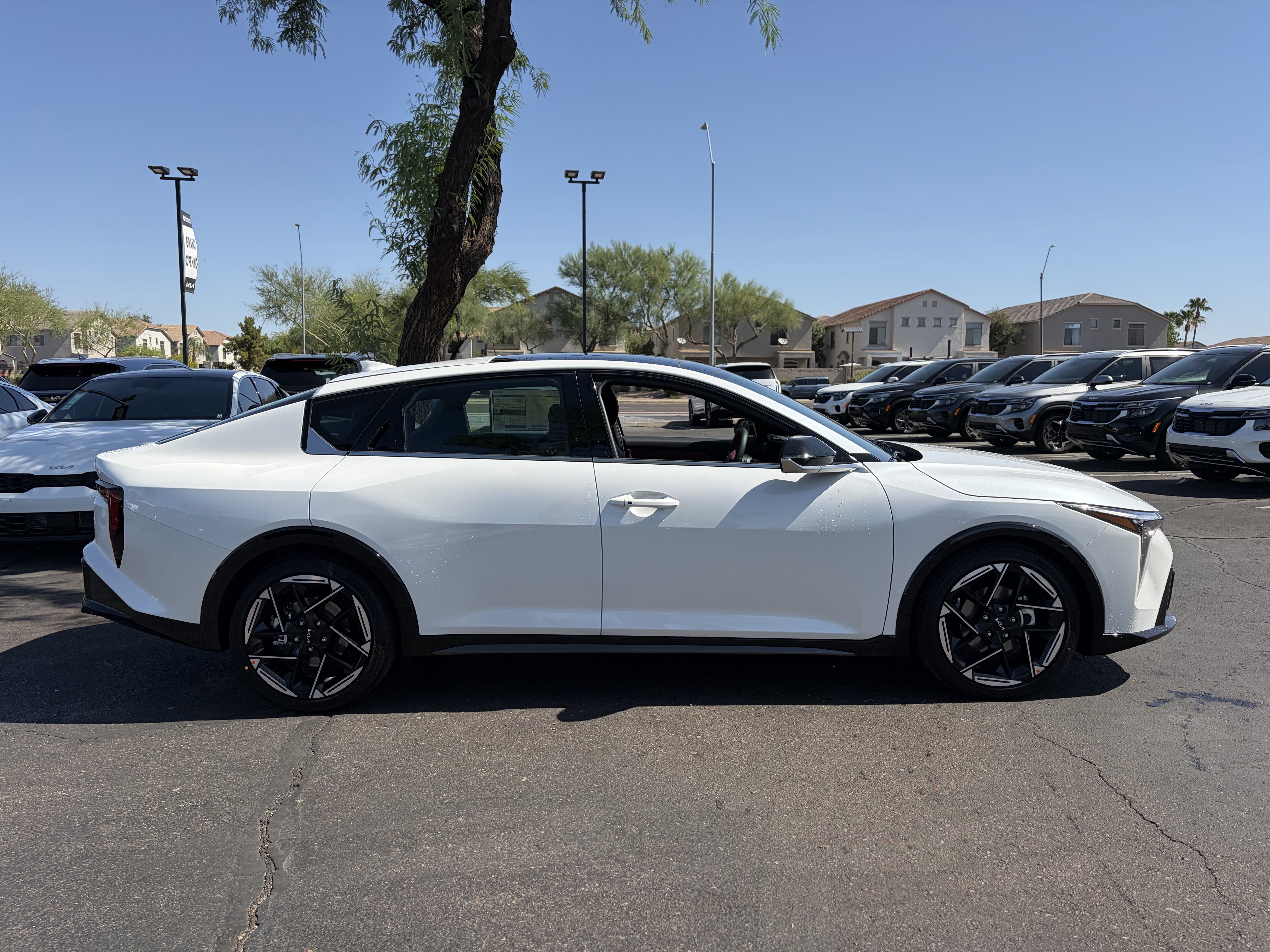 New 2026 Kia K4 GT-Line w/ GT-Line Sunroof Package FWD image 2