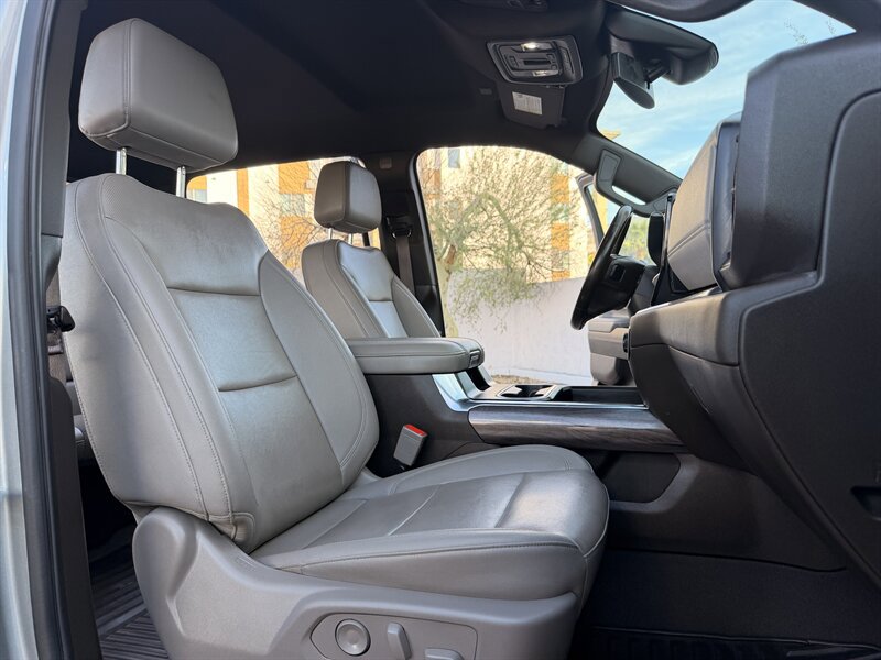 Used 2024 Chevrolet Silverado 3500 LTZ w/ LTZ Convenience Package image 22