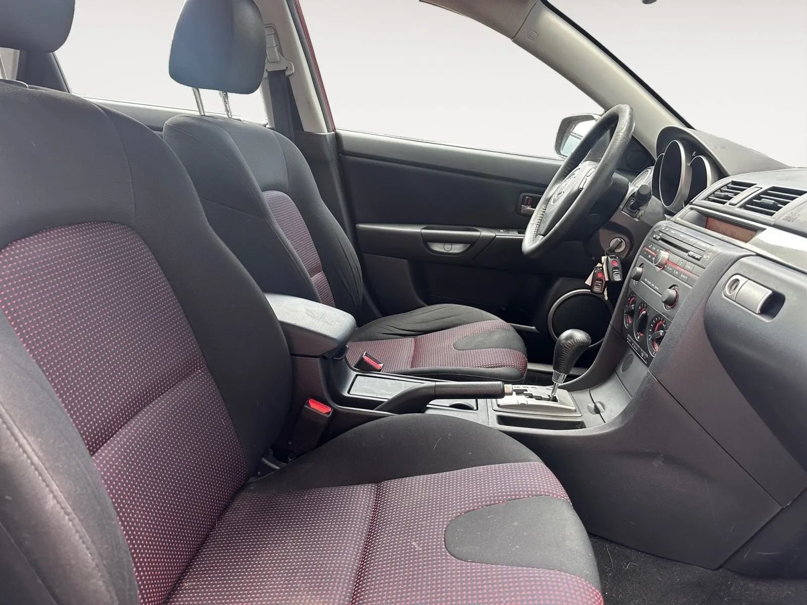 Used 2006 MAZDA MAZDA3 s Touring FWD image 9