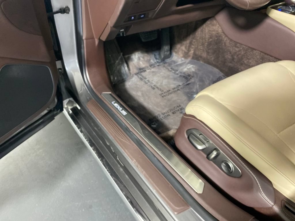 Certified 2020 Lexus LS 500 AWD image 26
