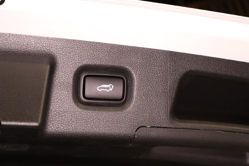 Used 2019 Hyundai Santa Fe Limited FWD image 34