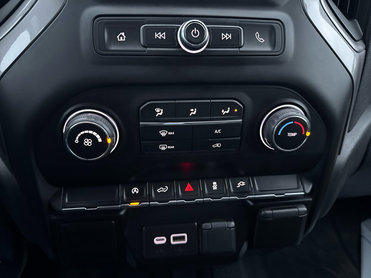 Used 2021 Chevrolet Silverado 1500 Custom w/ LPO, Dark Essentials Package image 17