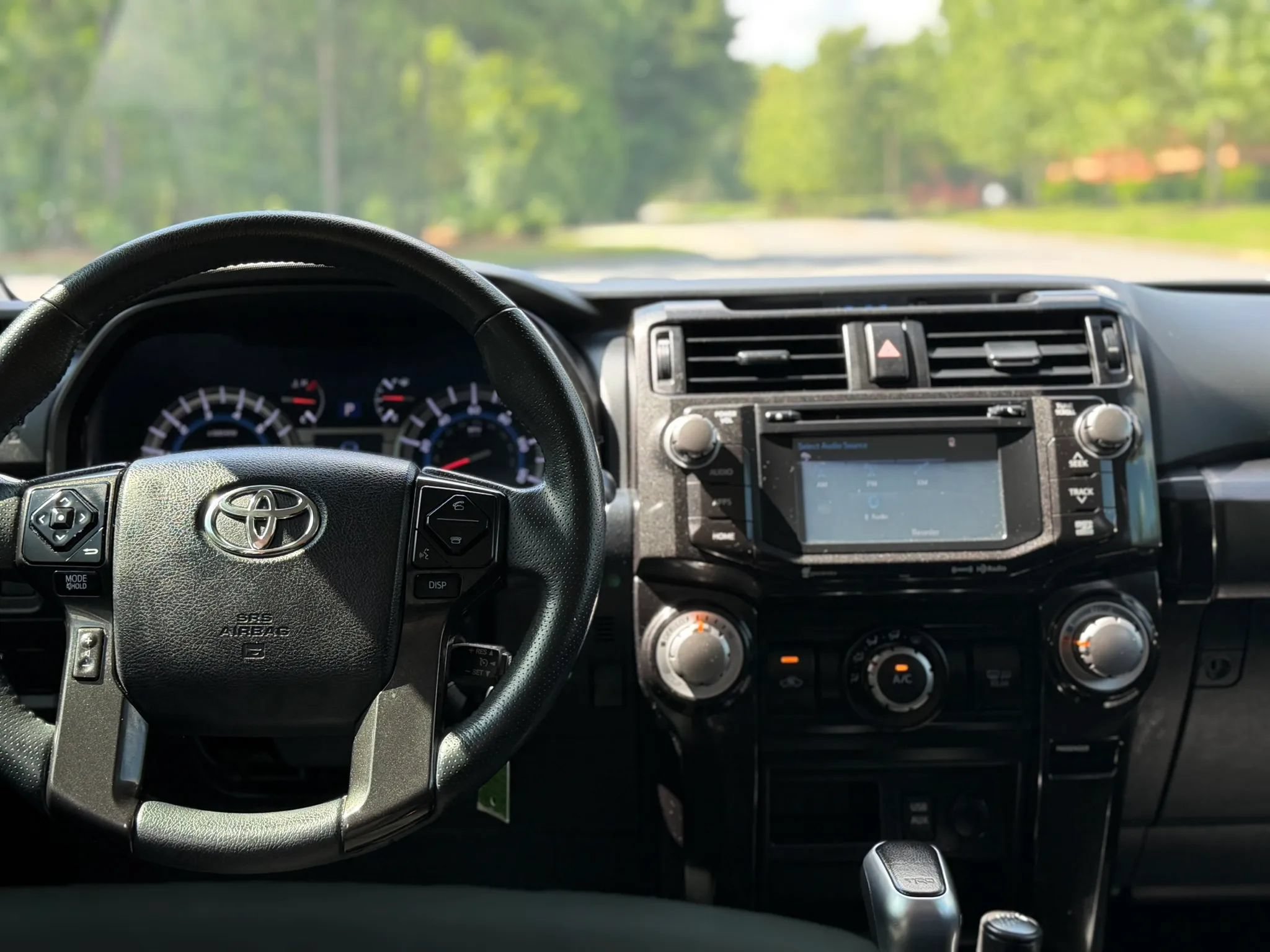 Used 2018 Toyota 4Runner TRD Off-Road AWD/4WD image 20