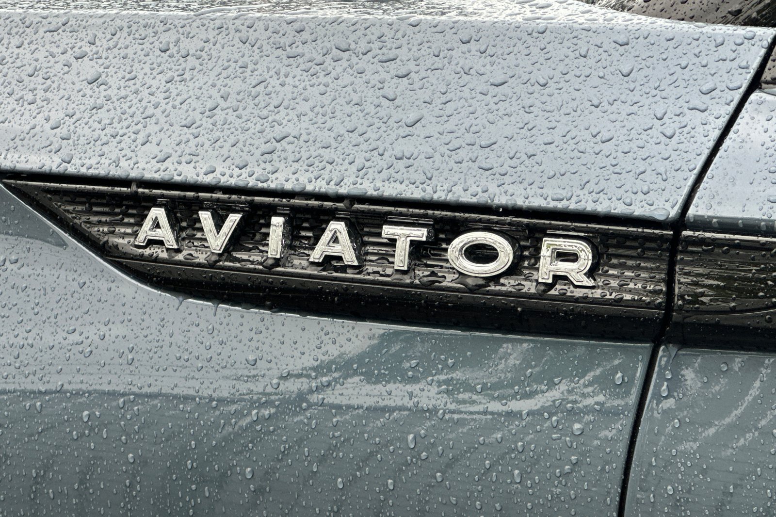New 2026 Lincoln Aviator Reserve w/ Jet Appearance Package RWD image 23