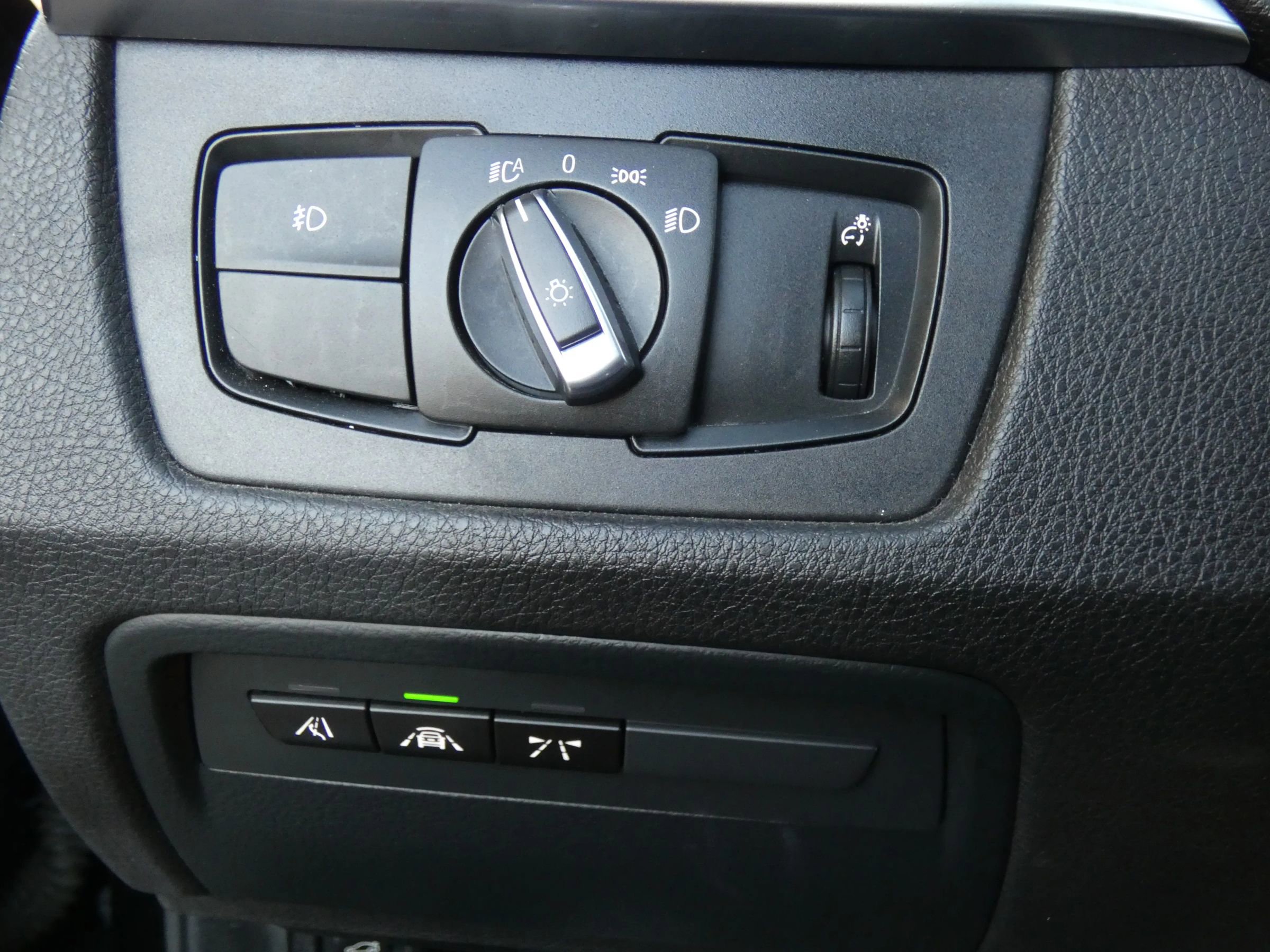 Used 2020 BMW 430i Coupe w/ Convenience Package image 62