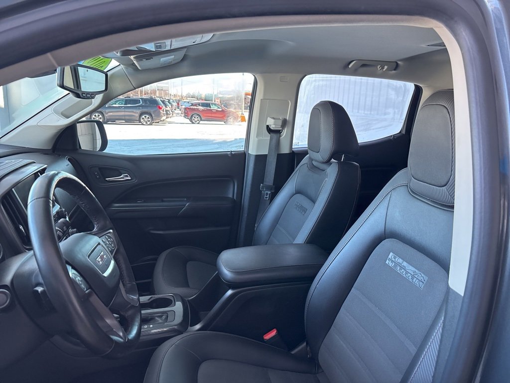 Used 2016 GMC Canyon SLE w/ All Terrain Package image 8