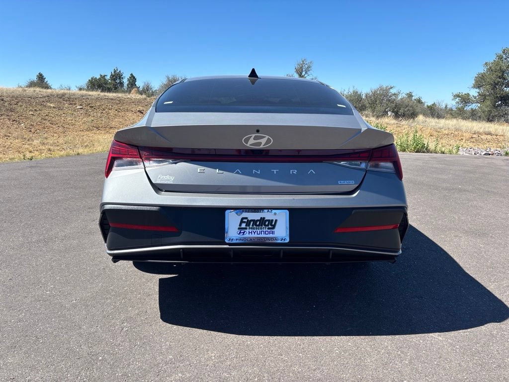 Used 2024 Hyundai Elantra Blue FWD image 6