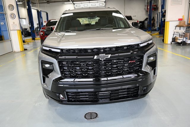 New 2026 Chevrolet Traverse RS w/ LPO, Floor Liner Package image 2