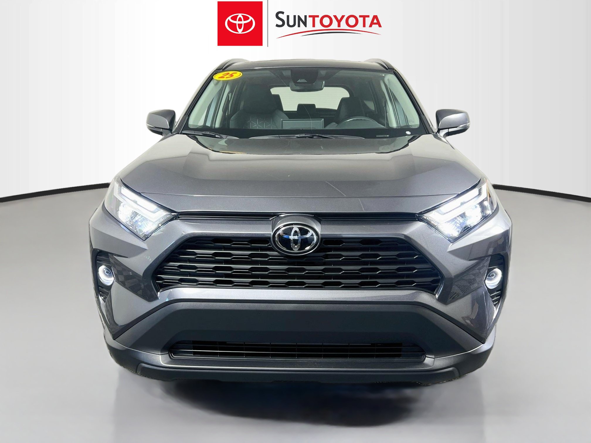 Used 2025 Toyota RAV4 XLE w/ Convenience Package FWD image 10