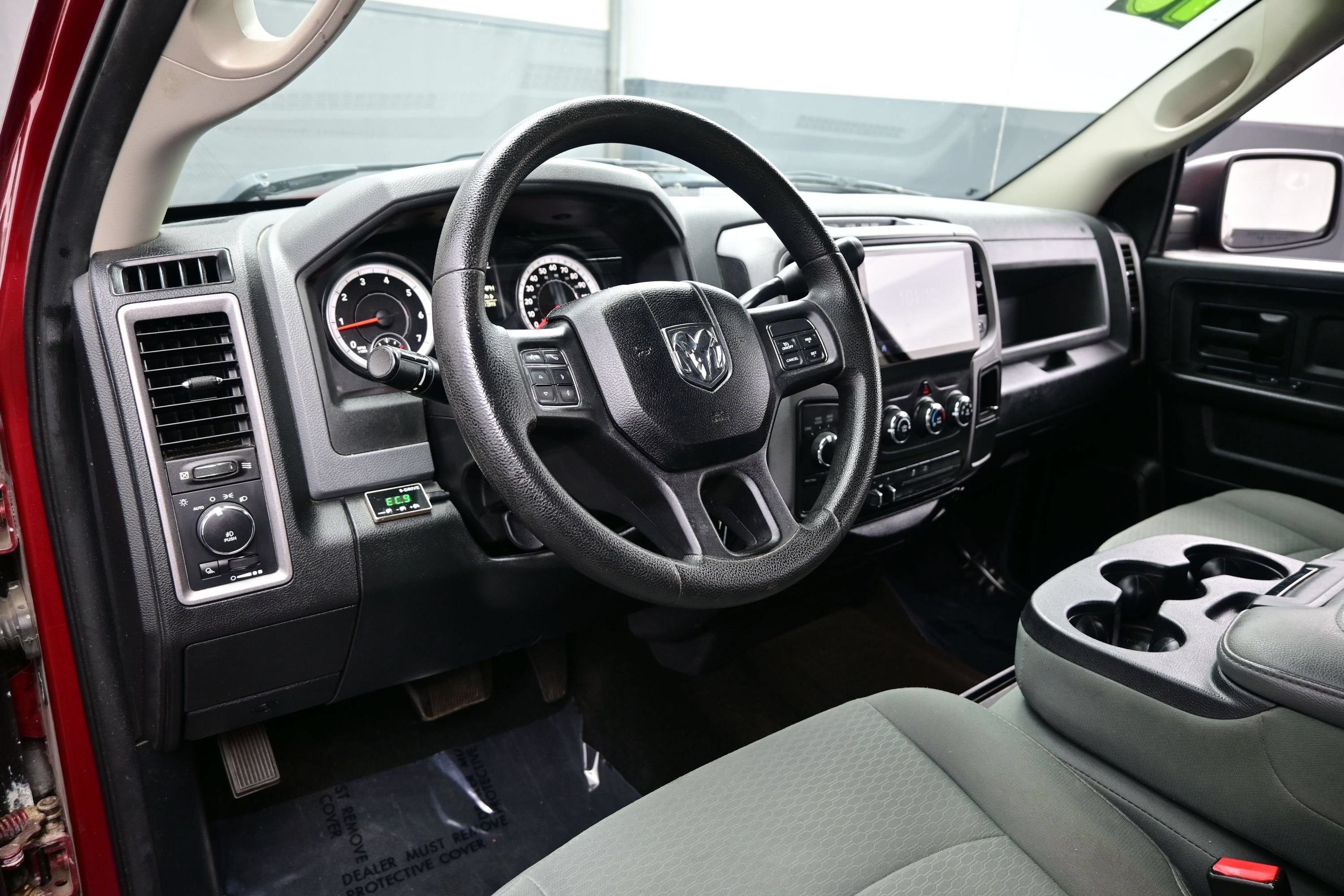 Used 2015 RAM 1500 Express AWD/4WD image 11
