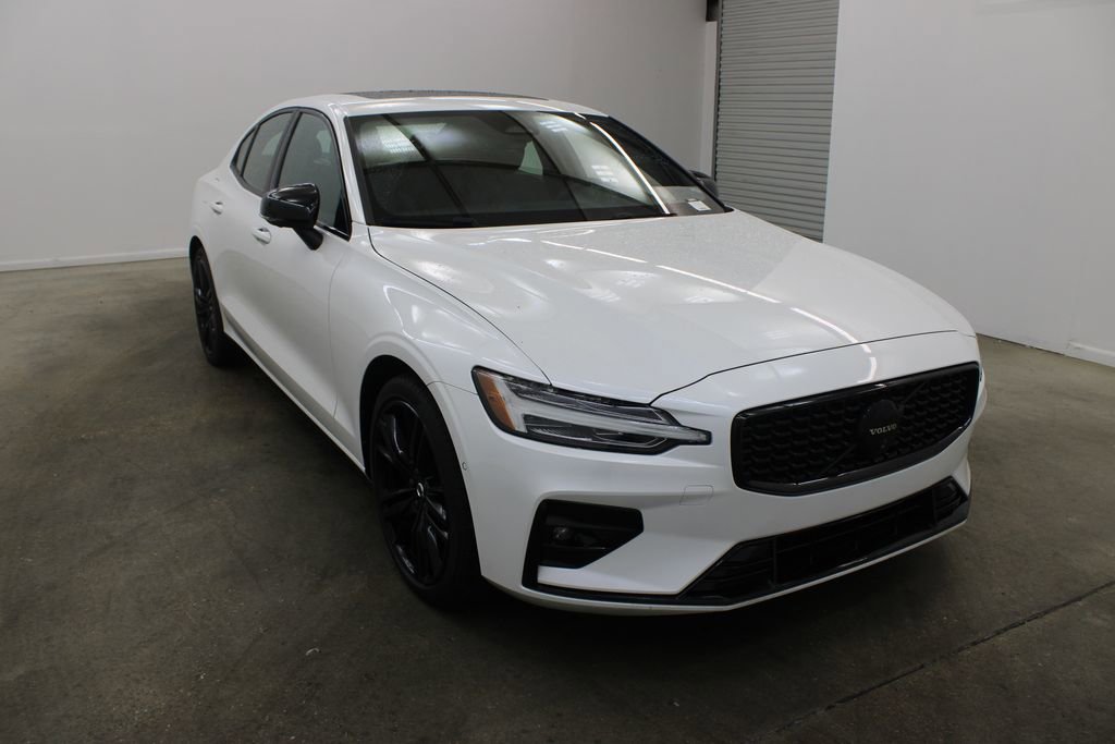 Used 2024 Volvo S60 B5 Plus FWD image 6