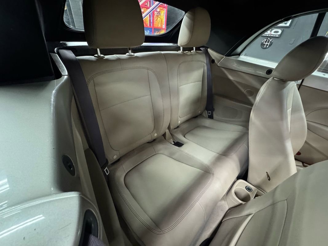Used 2013 Volkswagen Beetle 2.5 image 18