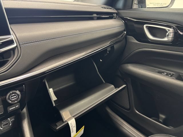 New 2026 Jeep Compass Latitude AWD/4WD image 36