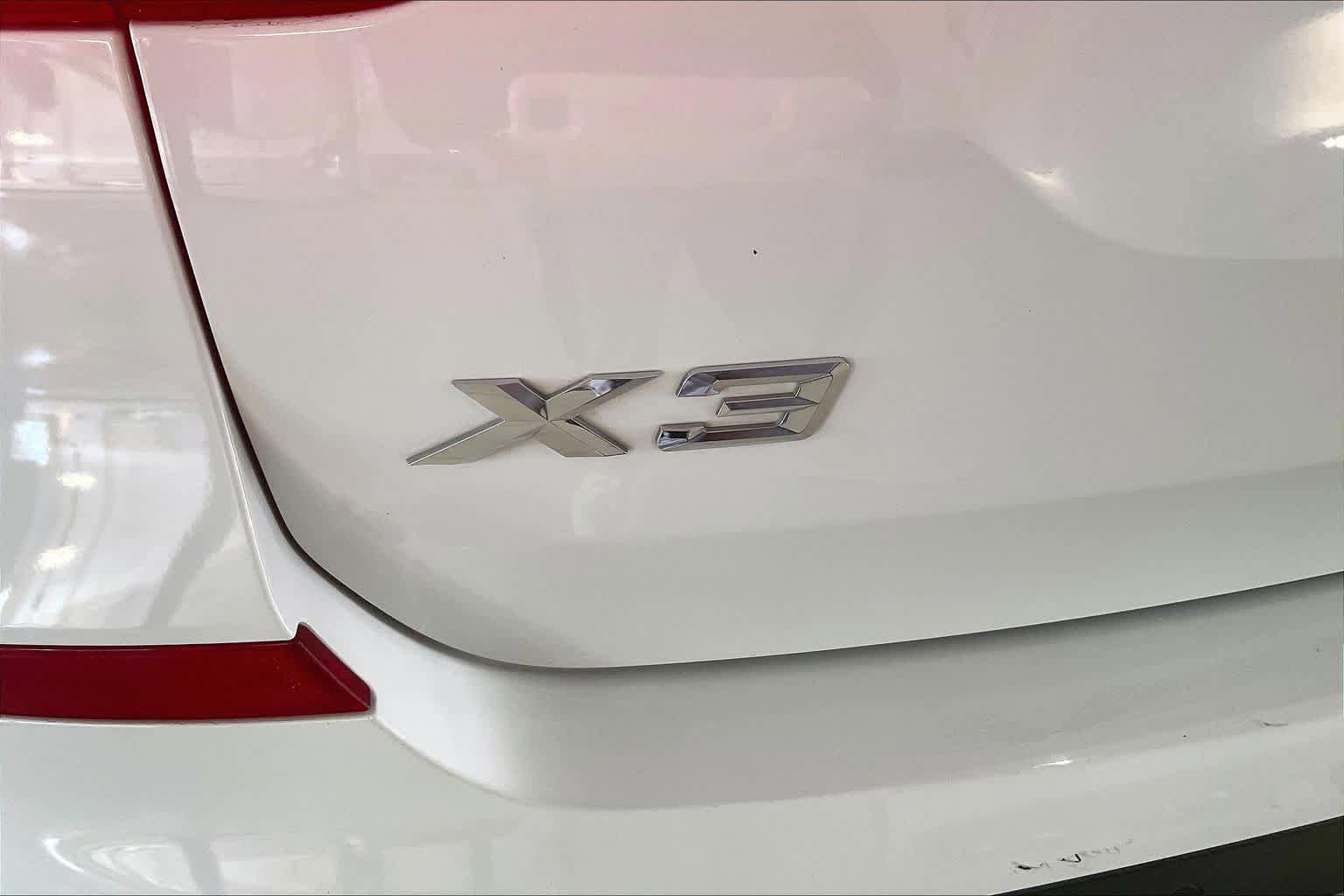 Used 2019 BMW X3 sDrive30i w/ Driving Assistance Package image 31