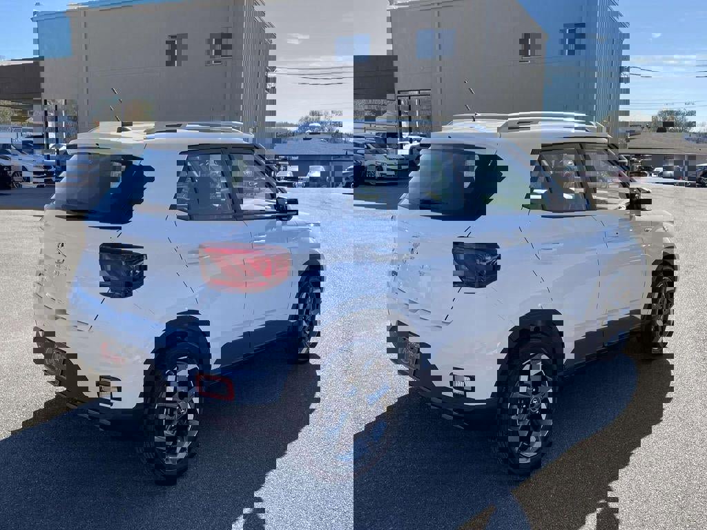 New 2026 Hyundai Venue SEL image 40