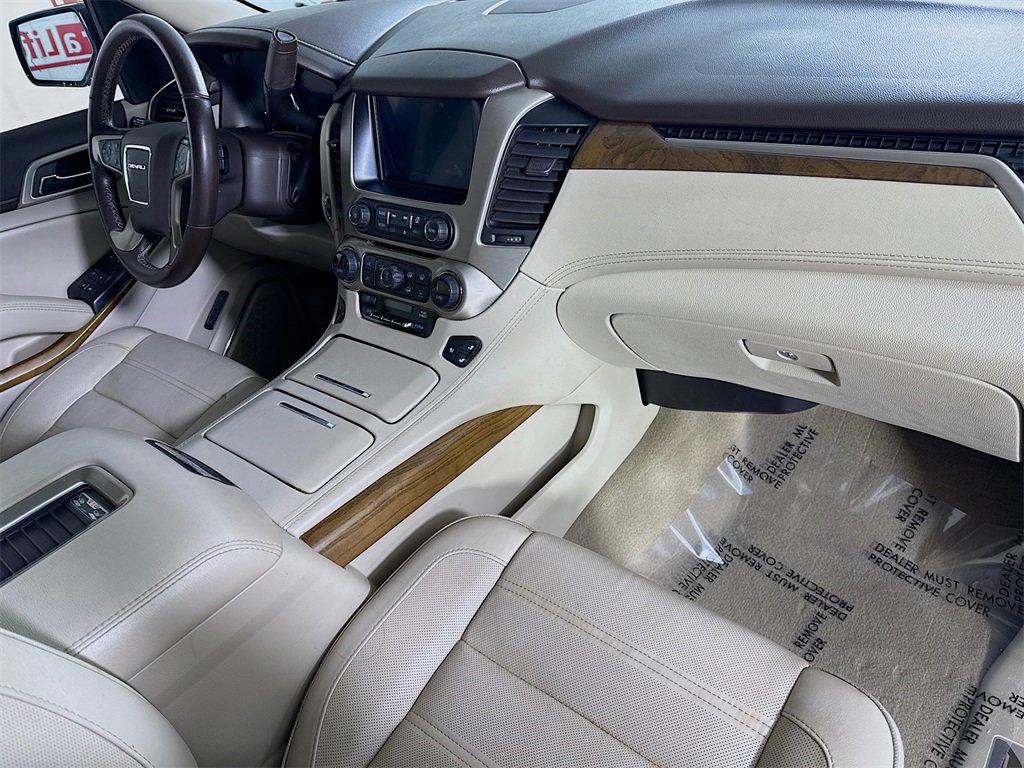 Used 2020 GMC Yukon Denali w/ Open Road Package image 37