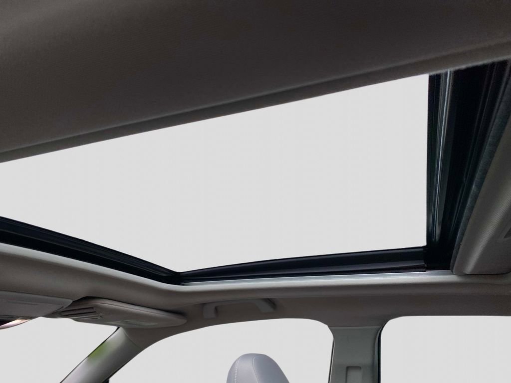 Used 2022 Subaru Forester Premium image 12