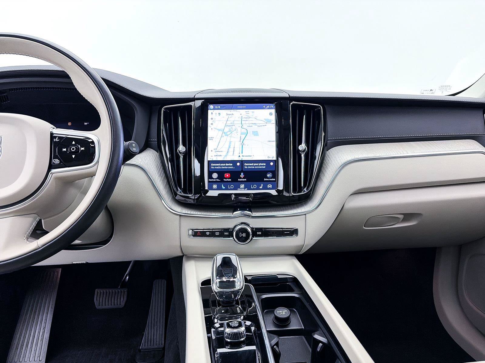 Used 2023 Volvo XC60 B5 Ultimate w/ Protection Package AWD/4WD image 32