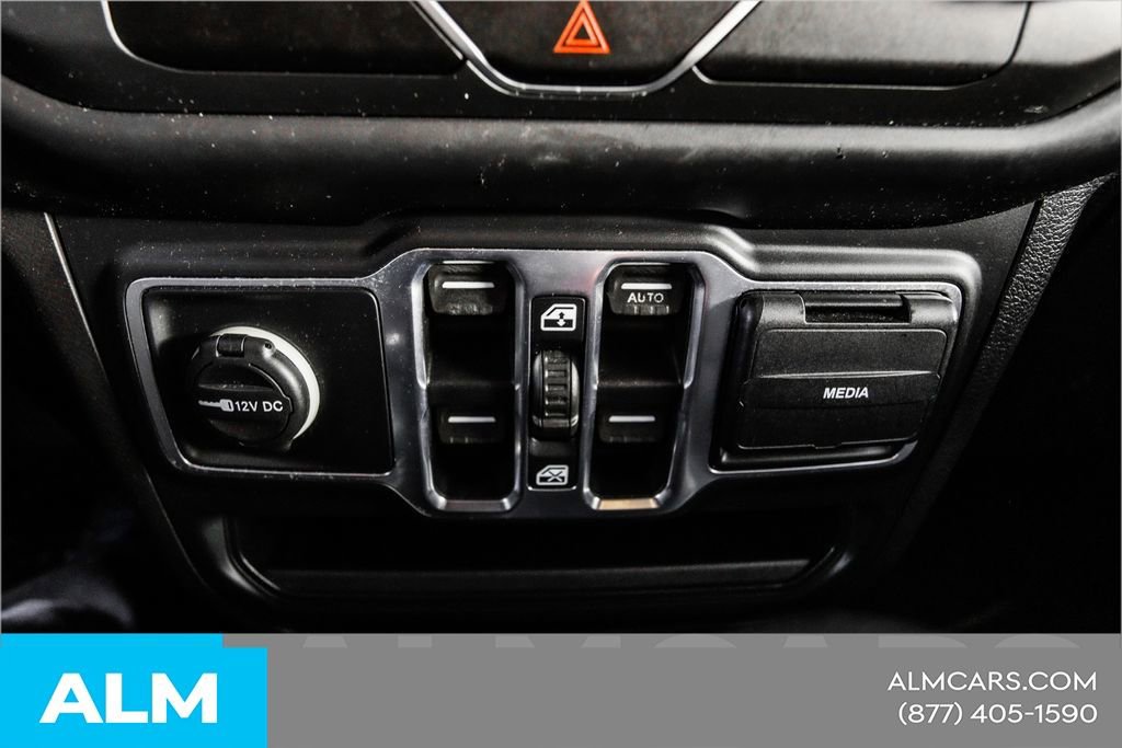Used 2018 Jeep Wrangler Unlimited Sport image 41