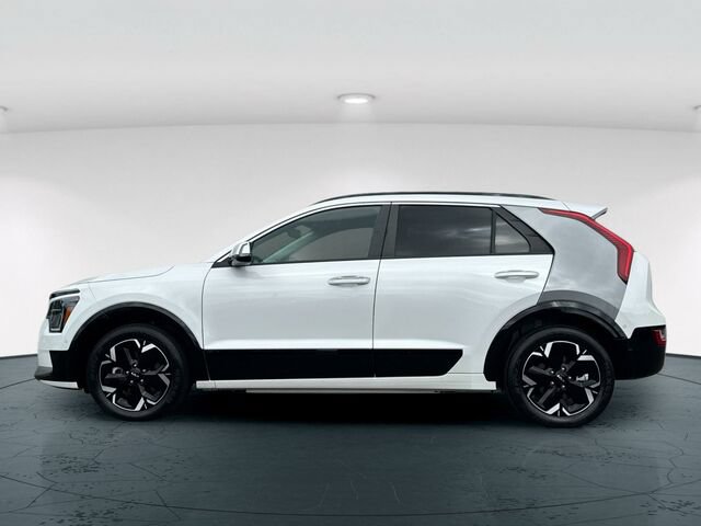 Used 2023 Kia Niro Wave FWD image 3