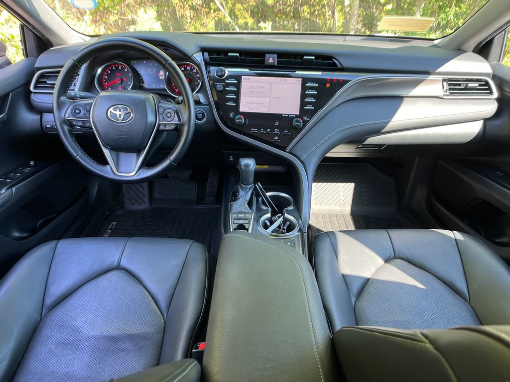 Used 2019 Toyota Camry XSE FWD image 13