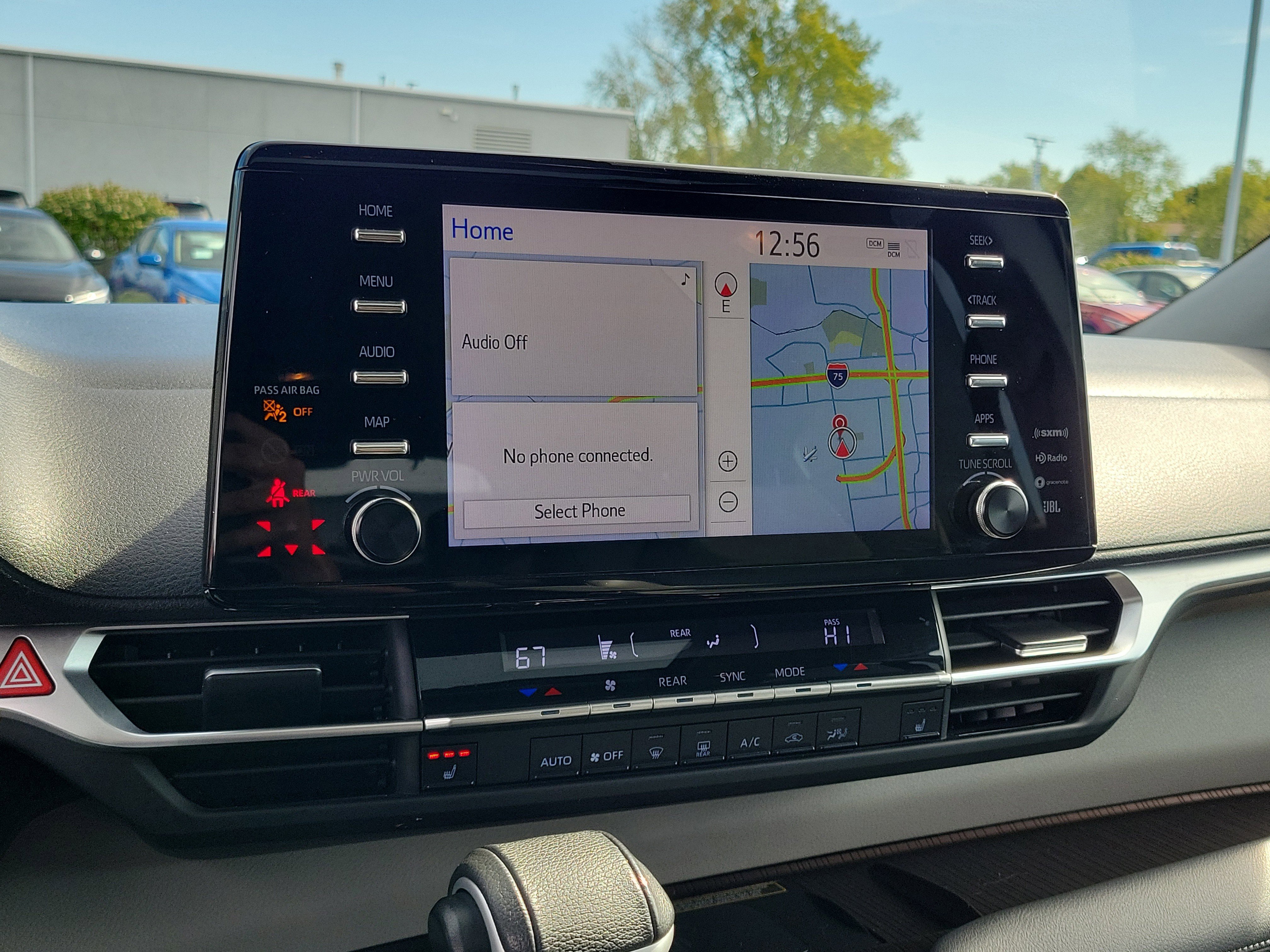 Used 2022 Toyota Sienna XLE w/ XLE Plus Package FWD image 26